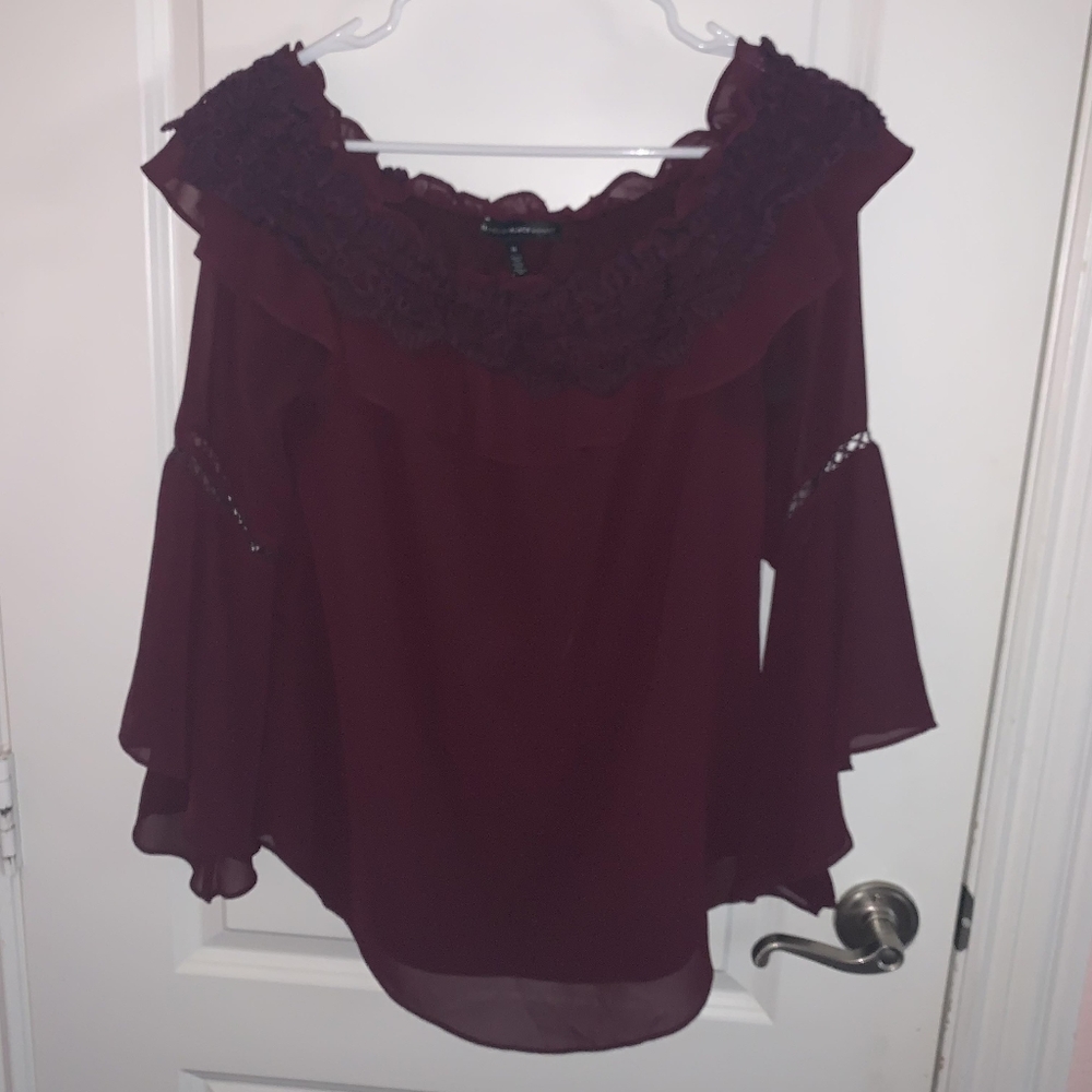 White House Black Market Boho Crochet Trim Top Bell Sleeve Size Medium - Picture 3 of 10